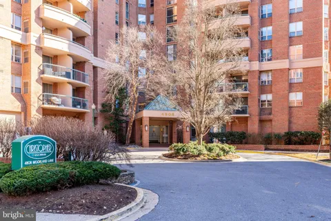 $295,000 | 4808 Moorland Lane, Unit 314, Bethesda, MD 20814