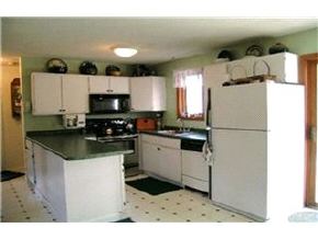 19 Knoll Road Wolfeboro, NH 03894 - Photo 5 of 5 Gallery Image 5
