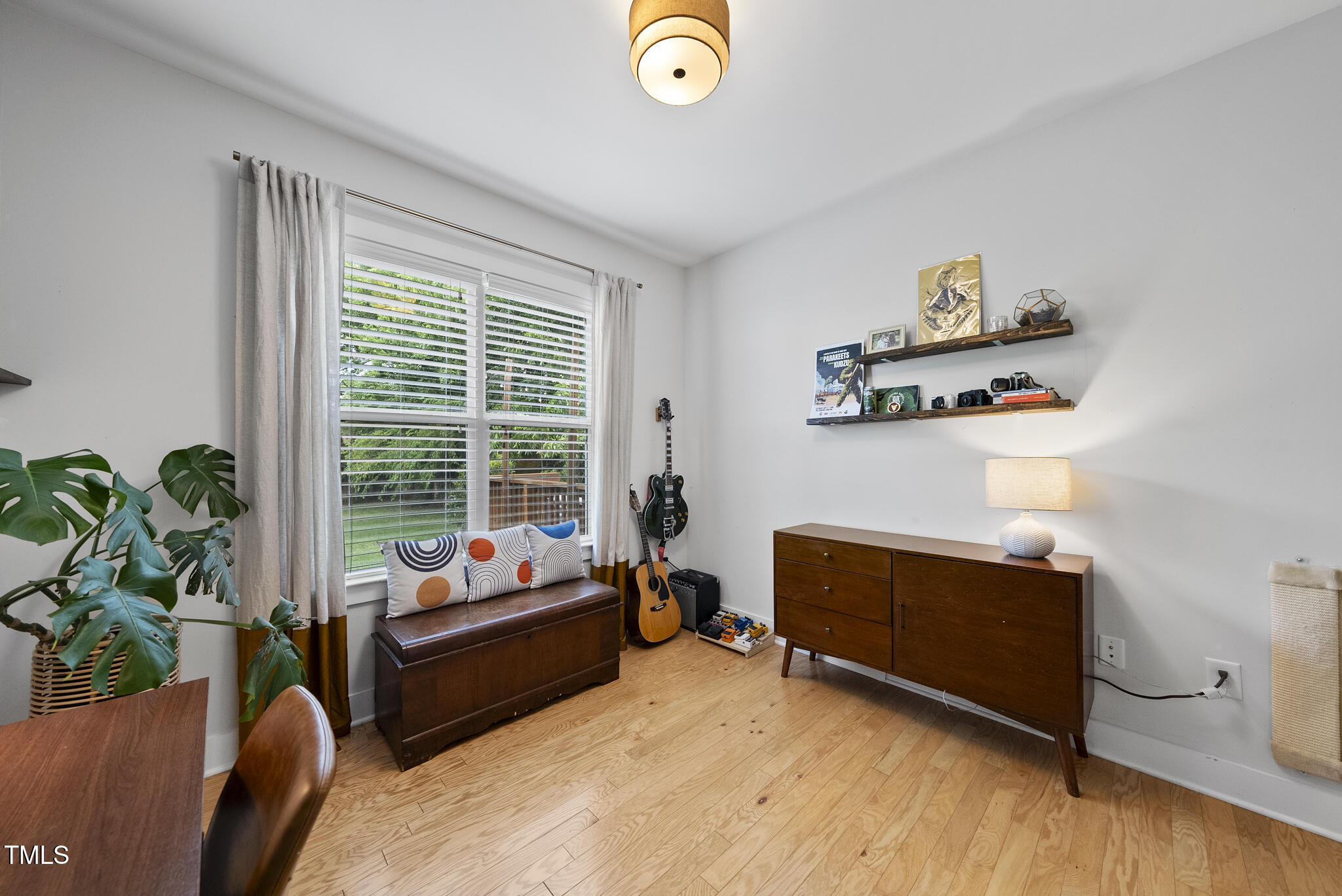 1010 South Person Street Raleigh, NC 27601 - Photo 20 of 41 a living room with furniture and a window