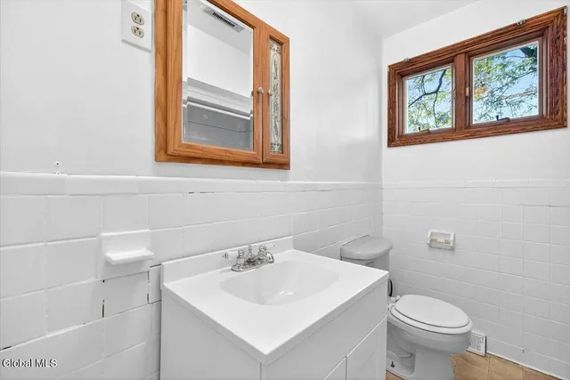 $299,900 | 13 Veterans Street, Poestenkill, NY 12140