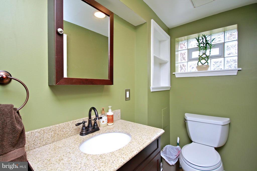 615 Anneslie Road Baltimore, MD 21212 - Photo 19 of 30 Lower Level Full Bath