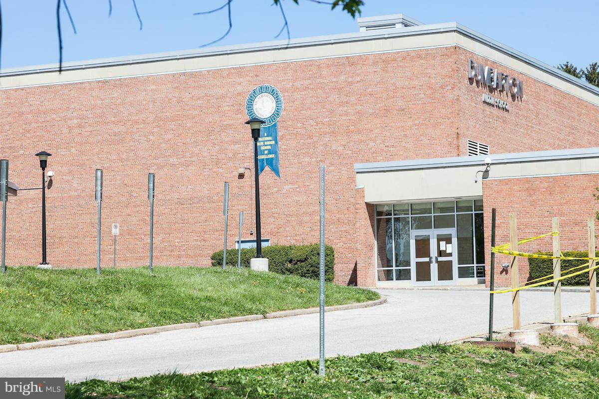 615 Anneslie Road Baltimore, MD 21212 - Photo 29 of 30 Dumbarton Middle School