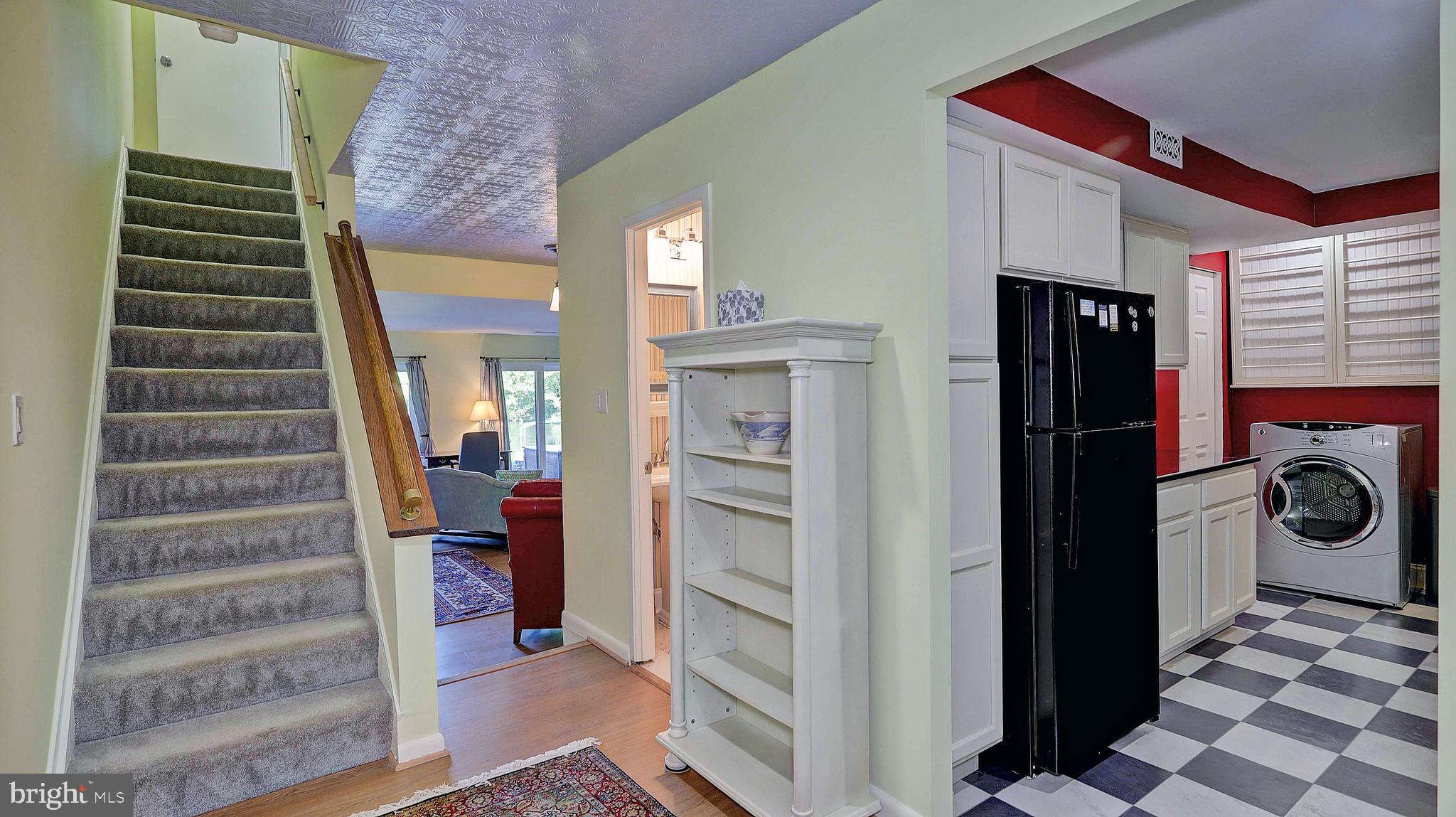 11210 Lagoon Lane Reston, VA 20191 - Photo 20 of 63 Lower level hall