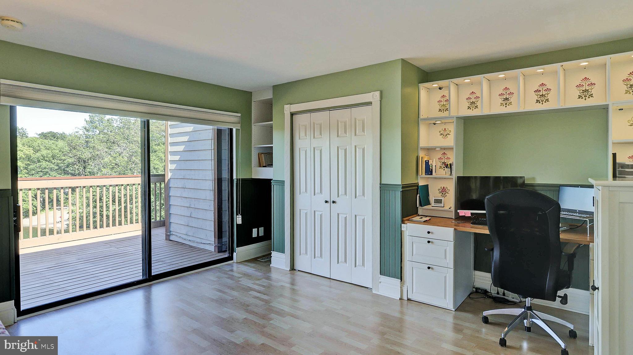 11210 Lagoon Lane Reston, VA 20191 - Photo 42 of 63 4th level Bedroom/Office