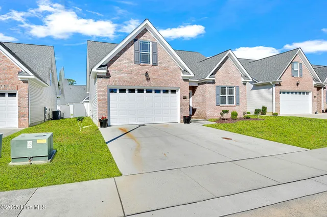 $357,000 | 913 Dearborn Court, Winterville, NC 28590