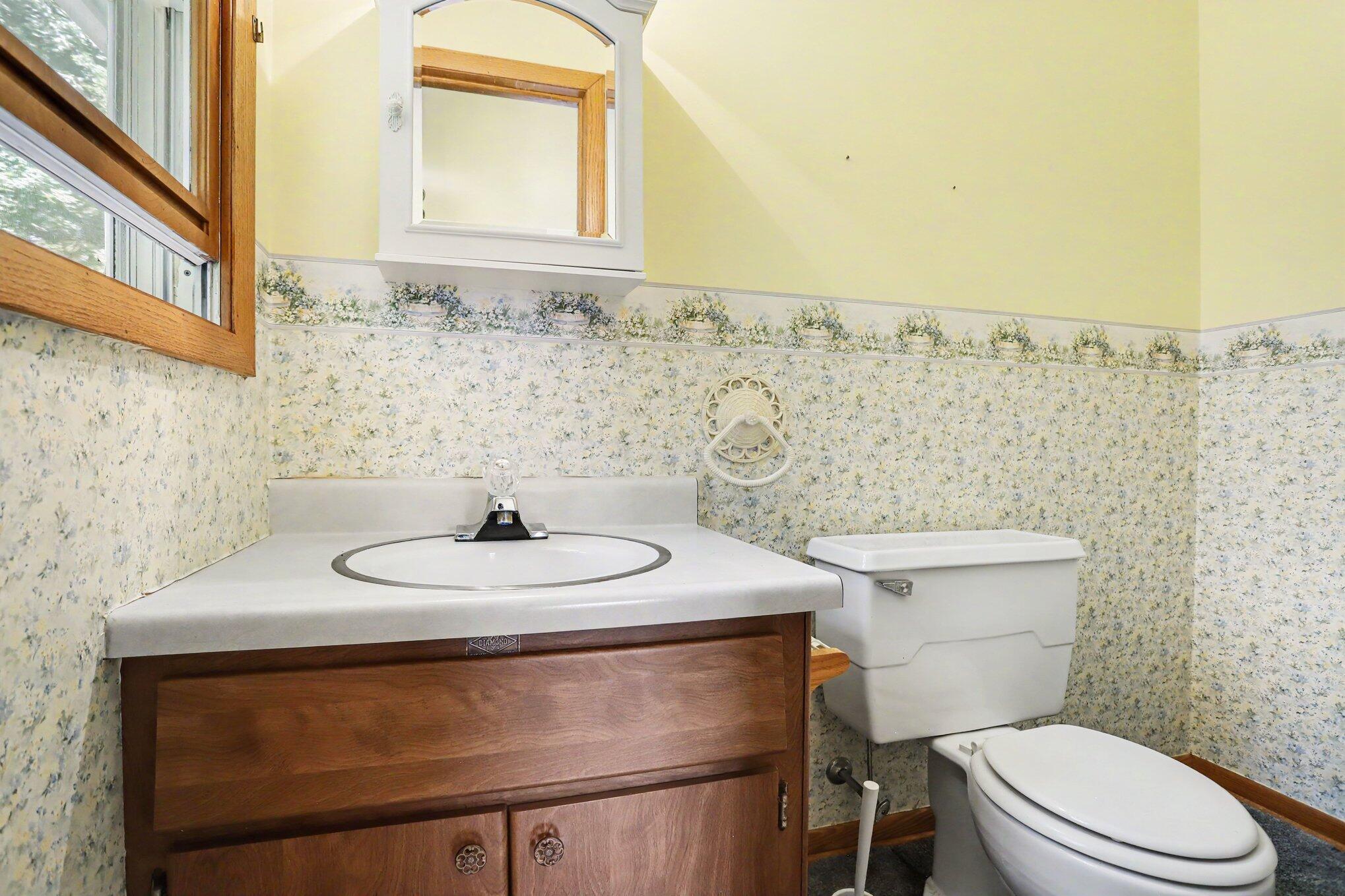 205 Highfield Road Marshall, MI 49068 - Photo 9 of 26 010_file_9936