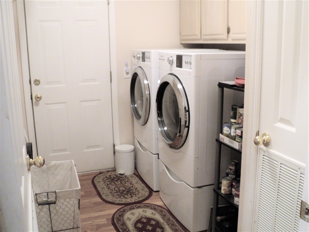 15935 Spring Oaks Road, Unit 129 El Cajon, CA 92021 - Photo 17 of 24 Gallery Image 17