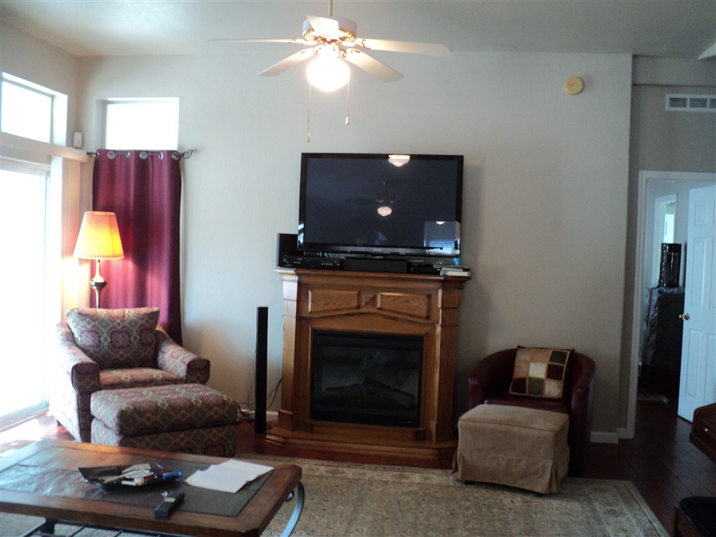 15935 Spring Oaks Road, Unit 129 El Cajon, CA 92021 - Photo 9 of 24 Gallery Image 9