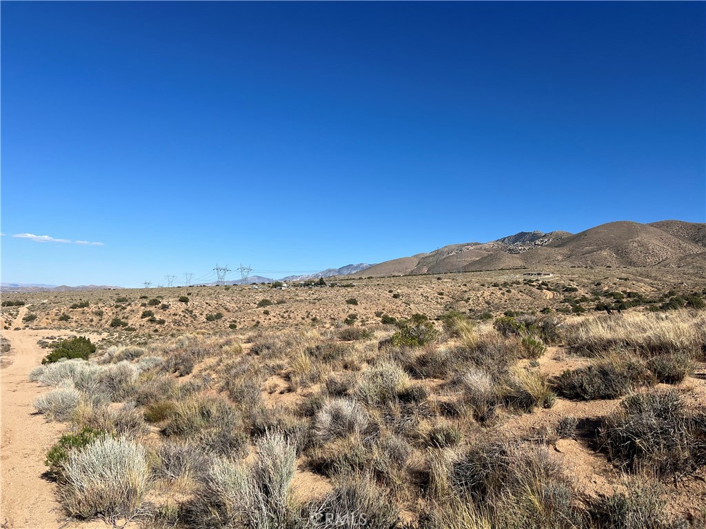 26330 Mountain View Road Apple Valley, CA 92308 - Photo 3 of 6 a view of a mountain