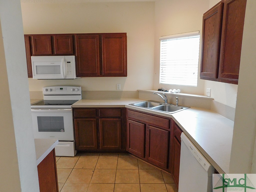 199 Callie Circle Brunswick, GA 31523 - Photo 6 of 19