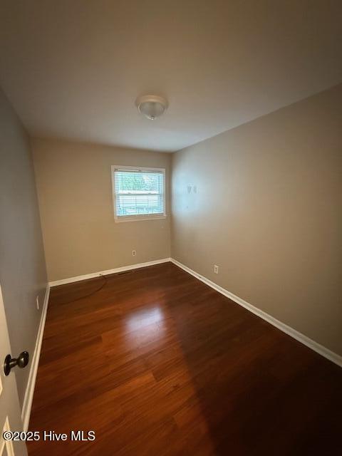 2008 Thompson Drive Newport, NC 28570 - Photo 8 of 17 IMG_2035