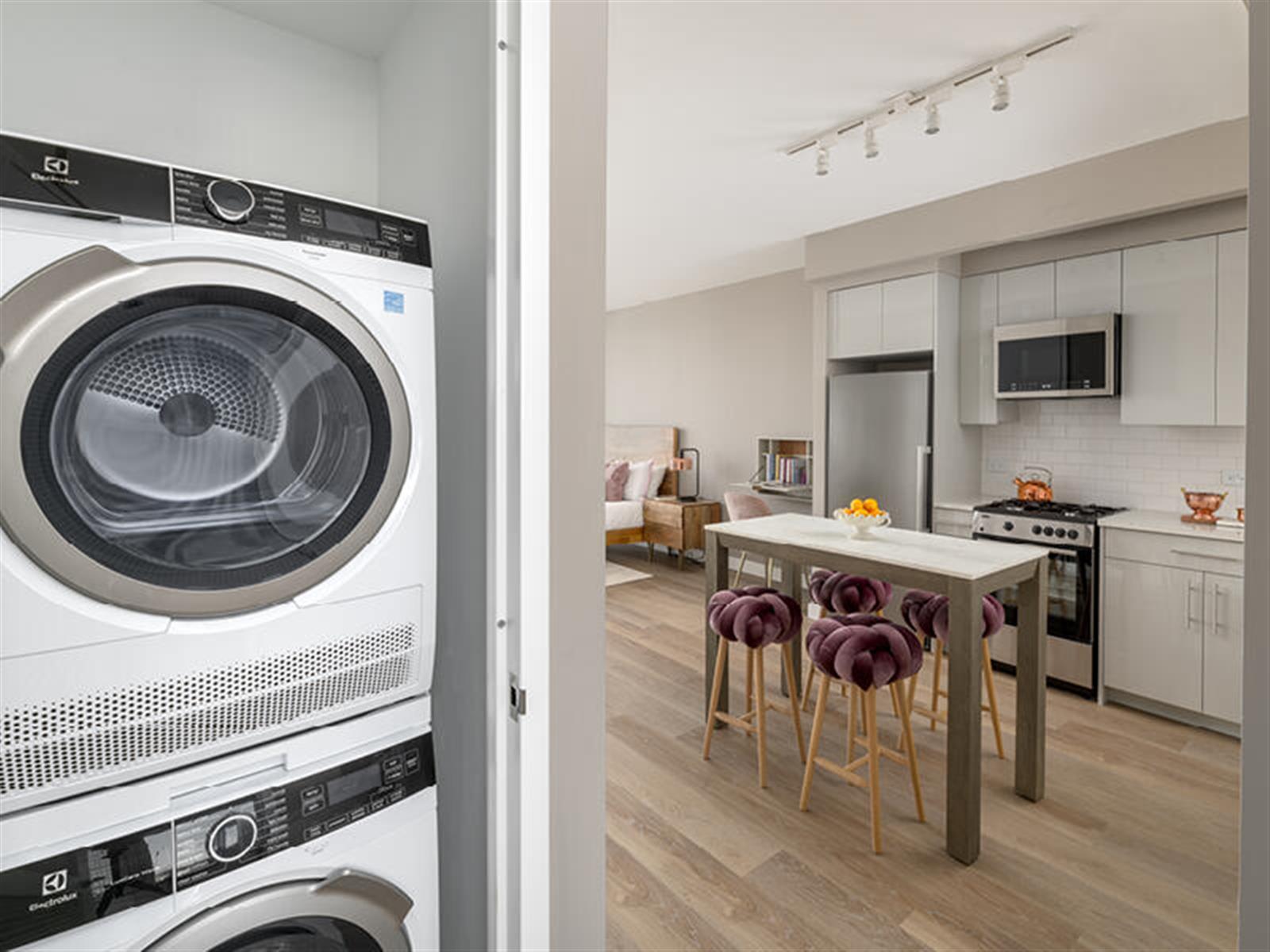 2-21 21st Street, Unit 626 Queens, NY 11101 - Photo 3 of 17