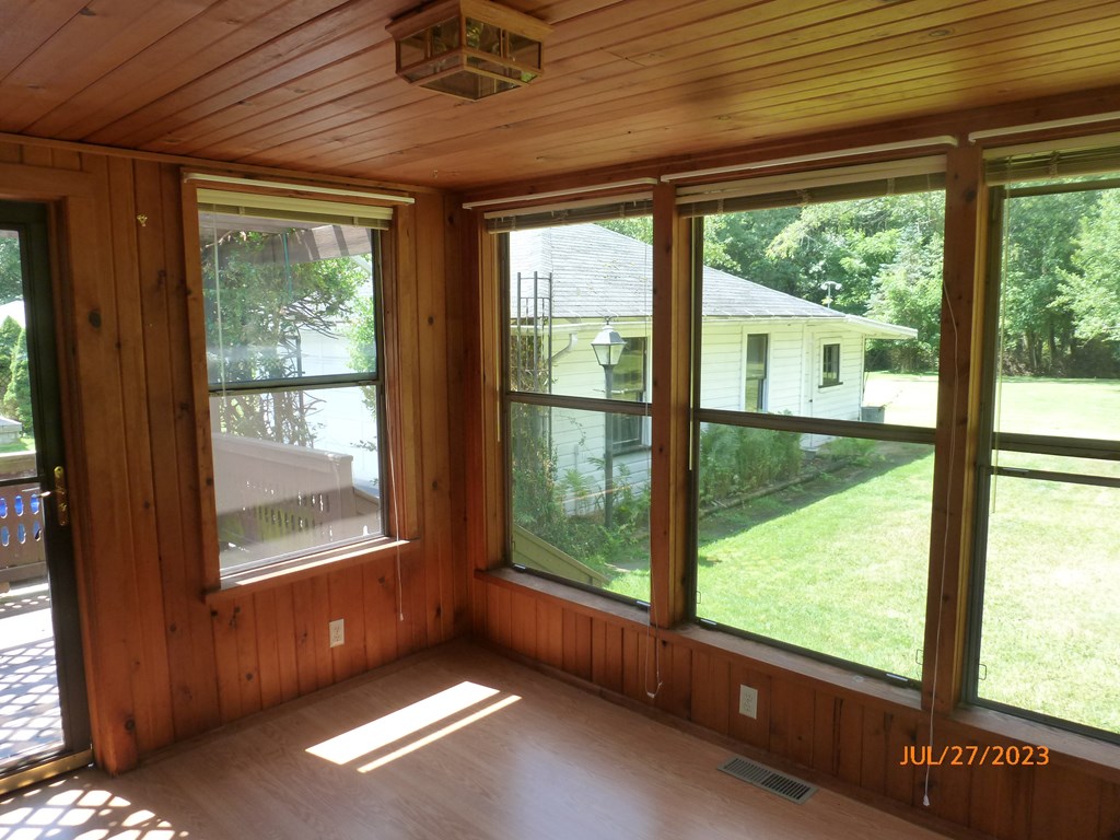 930 Innis St Extension Oil City, PA 16301 - Photo 20 of 40