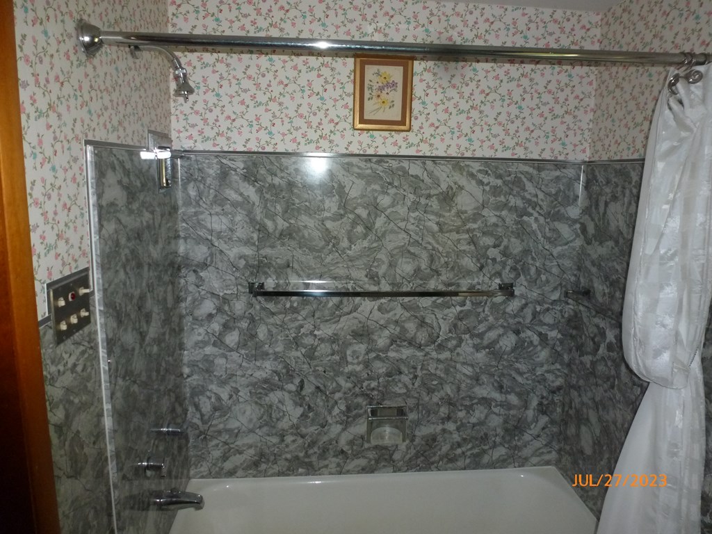 930 Innis St Extension Oil City, PA 16301 - Photo 30 of 40