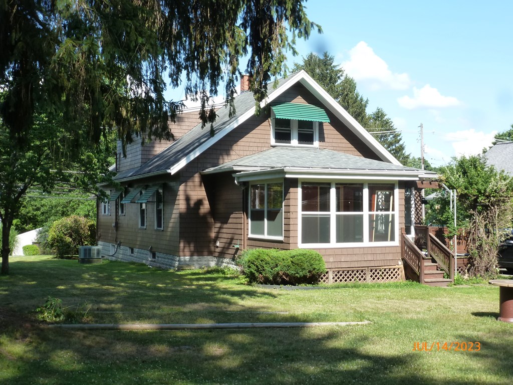 930 Innis St Extension Oil City, PA 16301 - Photo 3 of 40