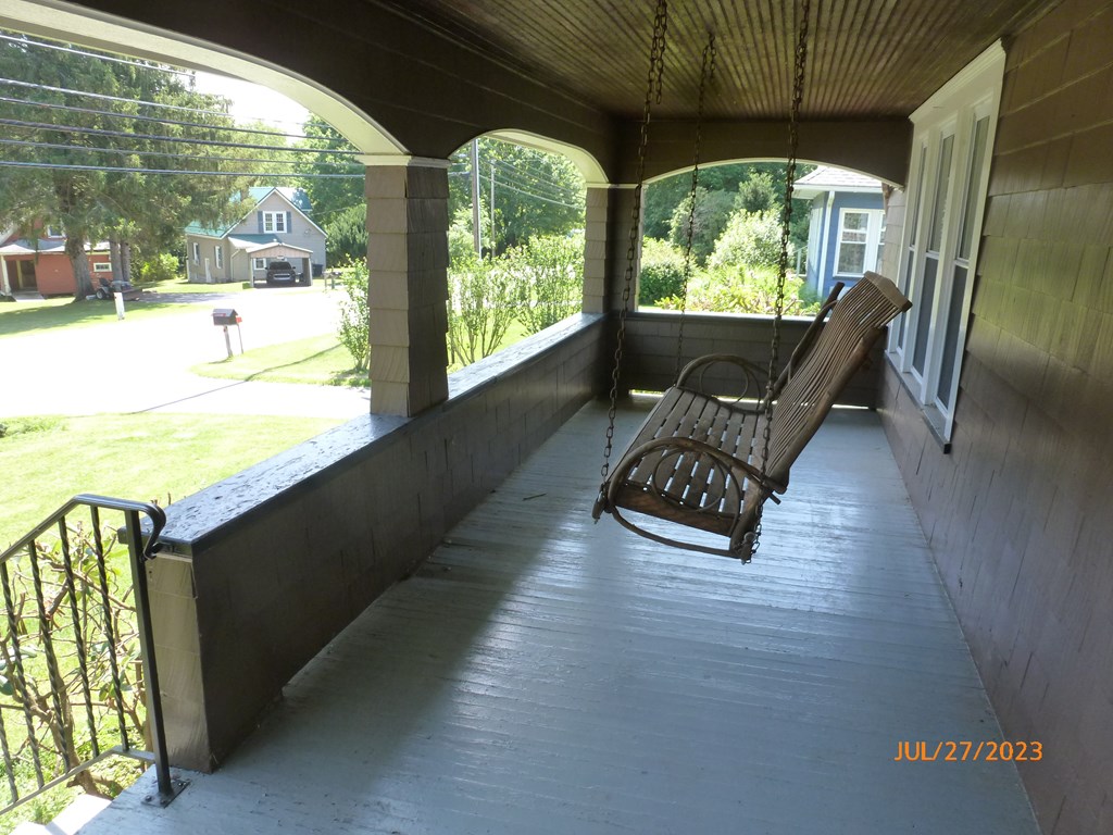 930 Innis St Extension Oil City, PA 16301 - Photo 8 of 40