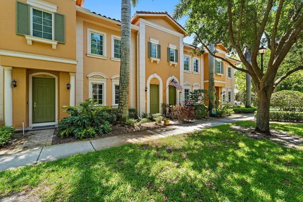 $612,000 | 109 Glencullen Circle, Jupiter, FL 33458