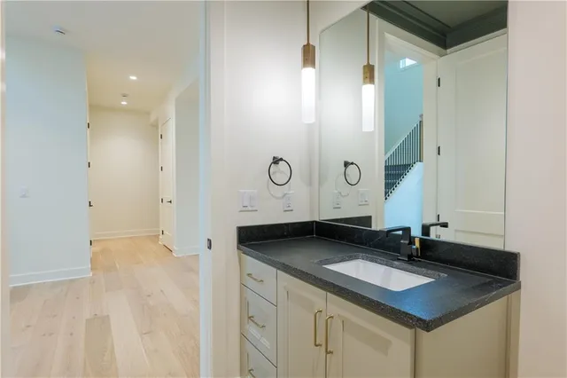 $1,000,400 | 2852 West 133rd Terrace, Leawood, KS 66224