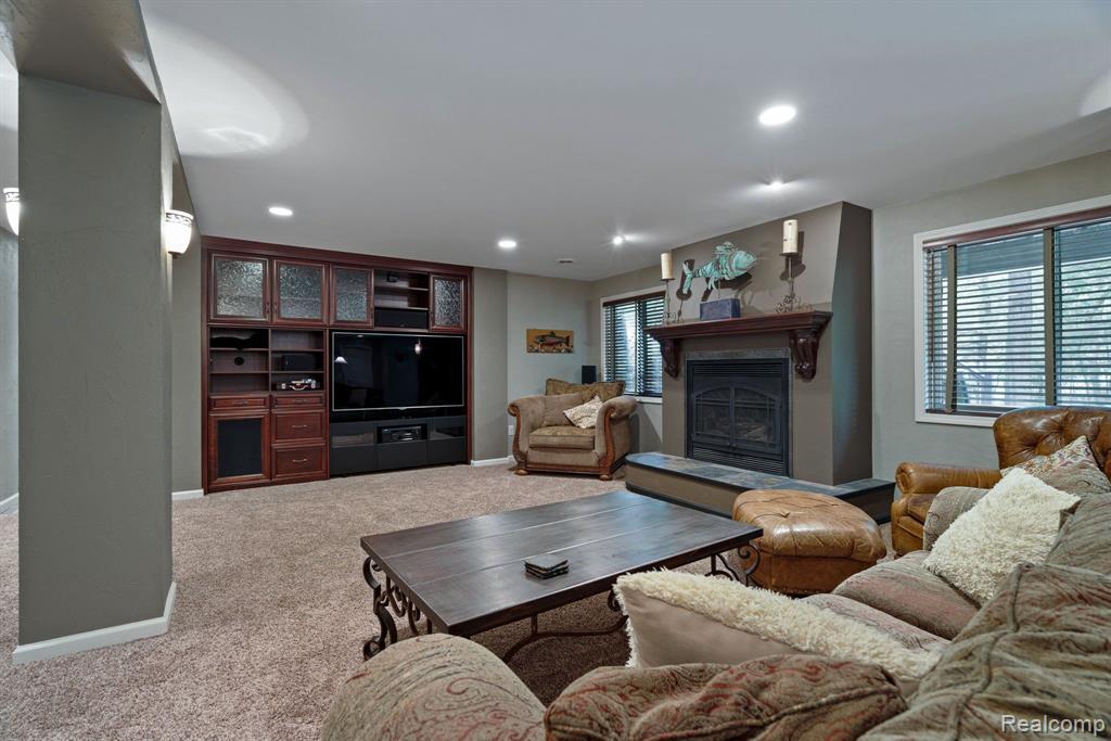 1870 Blue Grass Drive Rochester Hills, MI 48306 - Photo 35 of 58