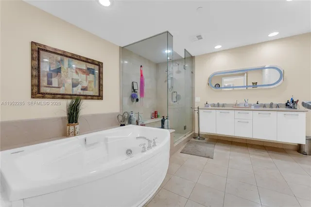 $8,000 | 3101 South Ocean Drive, Unit 606, Hollywood, FL 33019