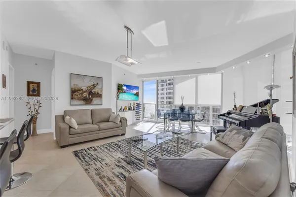 $8,000 | 3101 South Ocean Drive, Unit 606, Hollywood, FL 33019