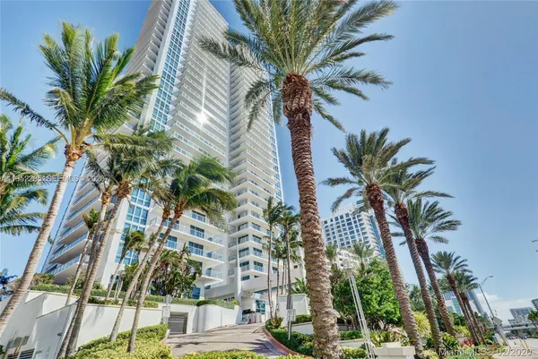 $8,000 | 3101 South Ocean Drive, Unit 606, Hollywood, FL 33019