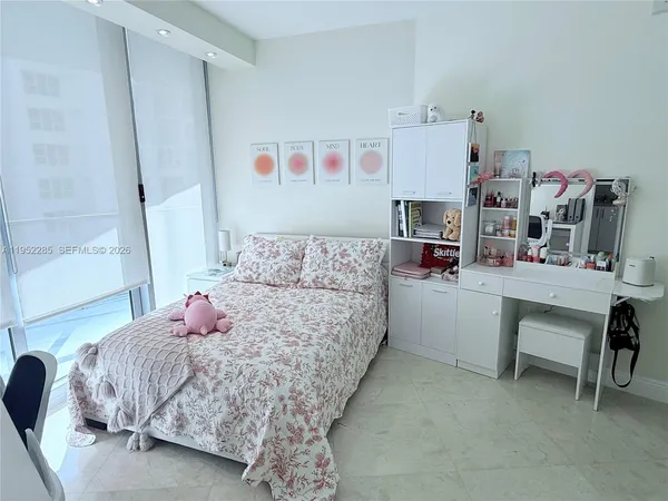 $8,000 | 3101 South Ocean Drive, Unit 606, Hollywood, FL 33019