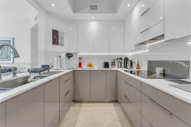 $8,000 | 3101 South Ocean Drive, Unit 606, Hollywood, FL 33019