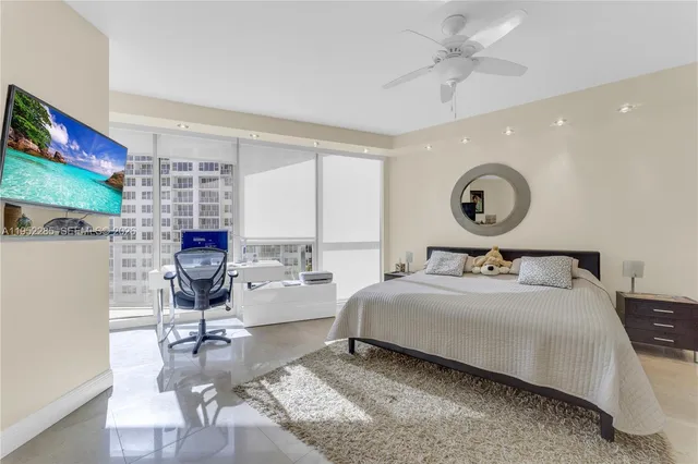 $8,000 | 3101 South Ocean Drive, Unit 606, Hollywood, FL 33019