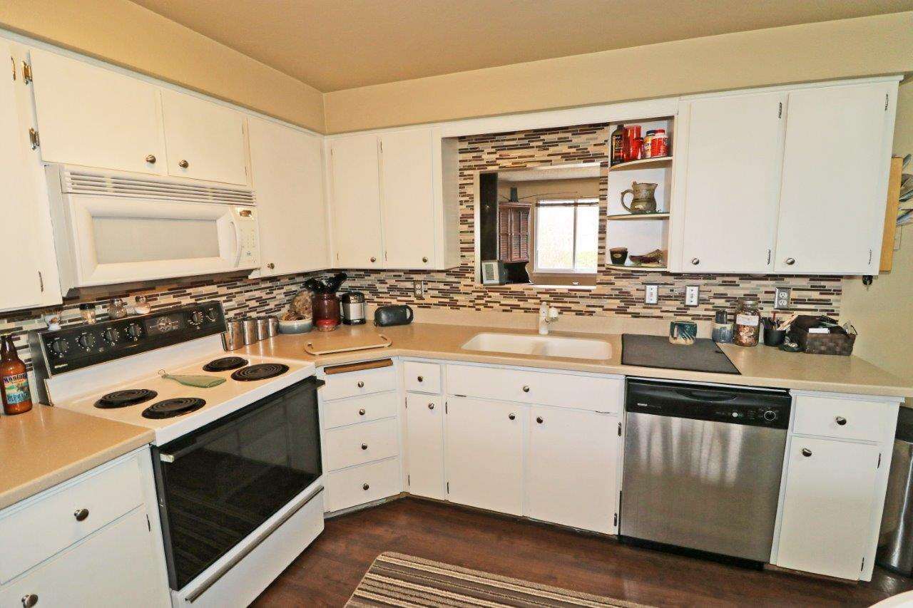5522 North Farmfield Road Newman Lake, WA 99025 - Photo 5 of 20 Gallery Image 5