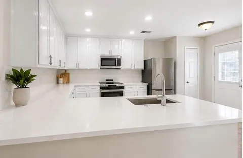 $525,000 | 512 Darlene Trail, Euless, TX 76039