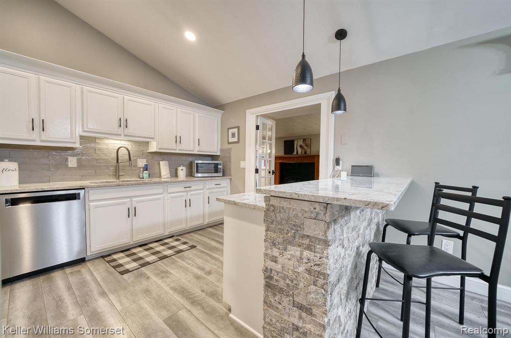 456 Wimpole Drive Rochester Hills, MI 48309 - Photo 20 of 42