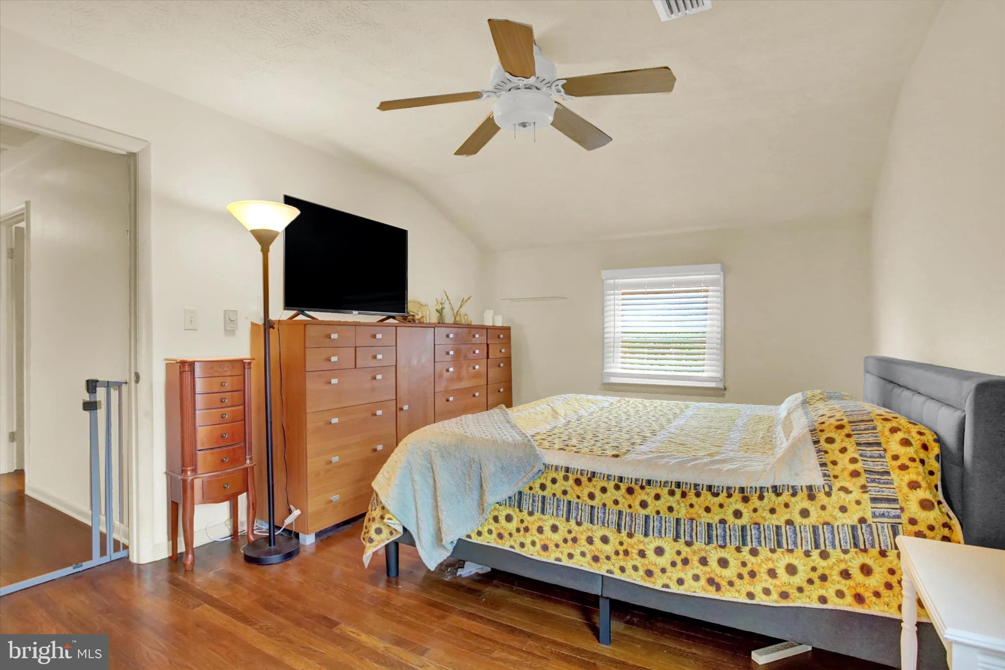 429 North Scenic Road Harrisburg, PA 17109 - Photo 20 of 37 Bedroom 2