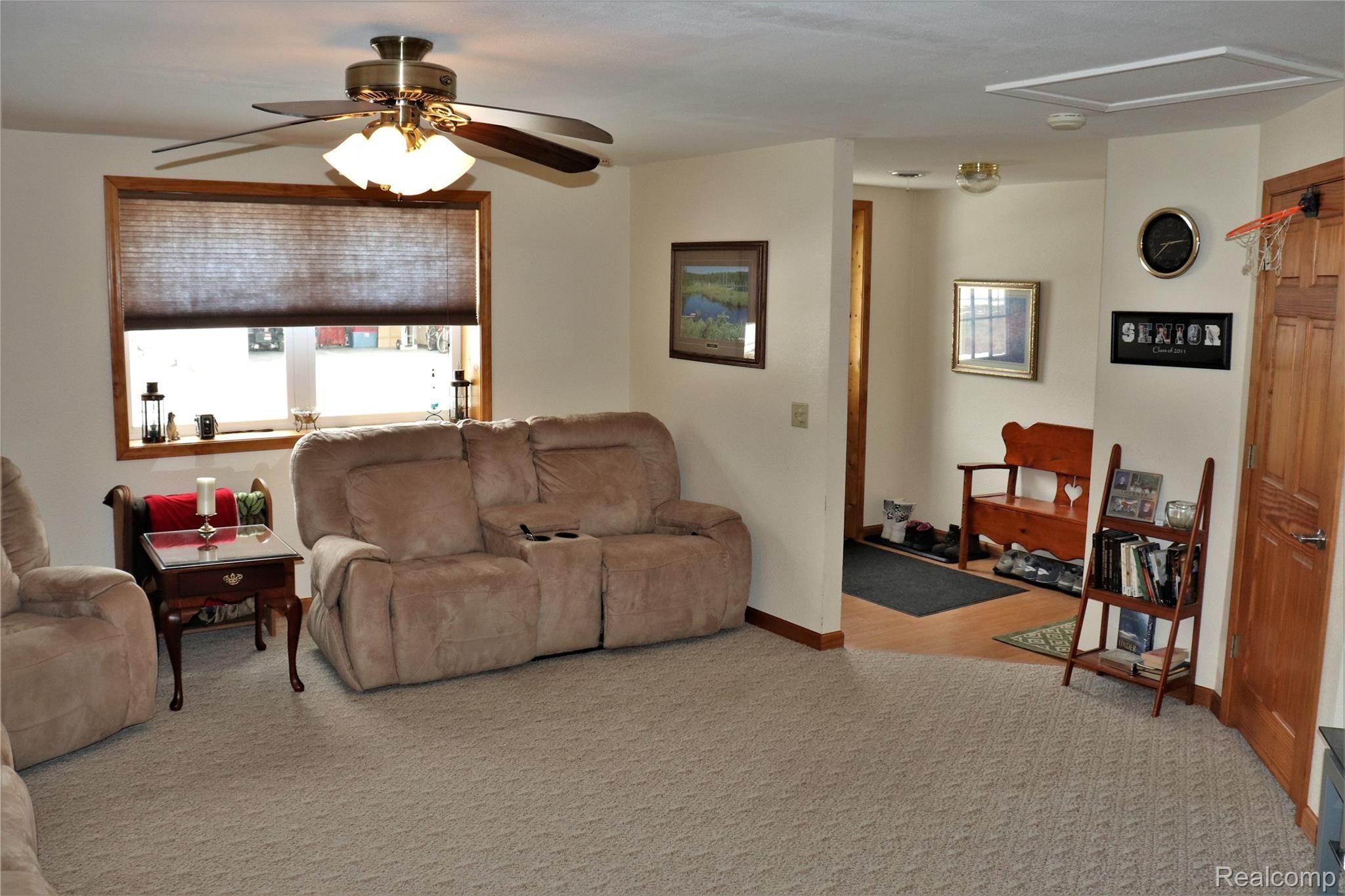 4112 Sanilac Road Caro, MI 48723 - Photo 3 of 51 IMG_4584 (2).JPG