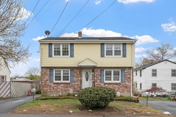 $639,900 | 74 Harlem Street, Dracut, MA 01826