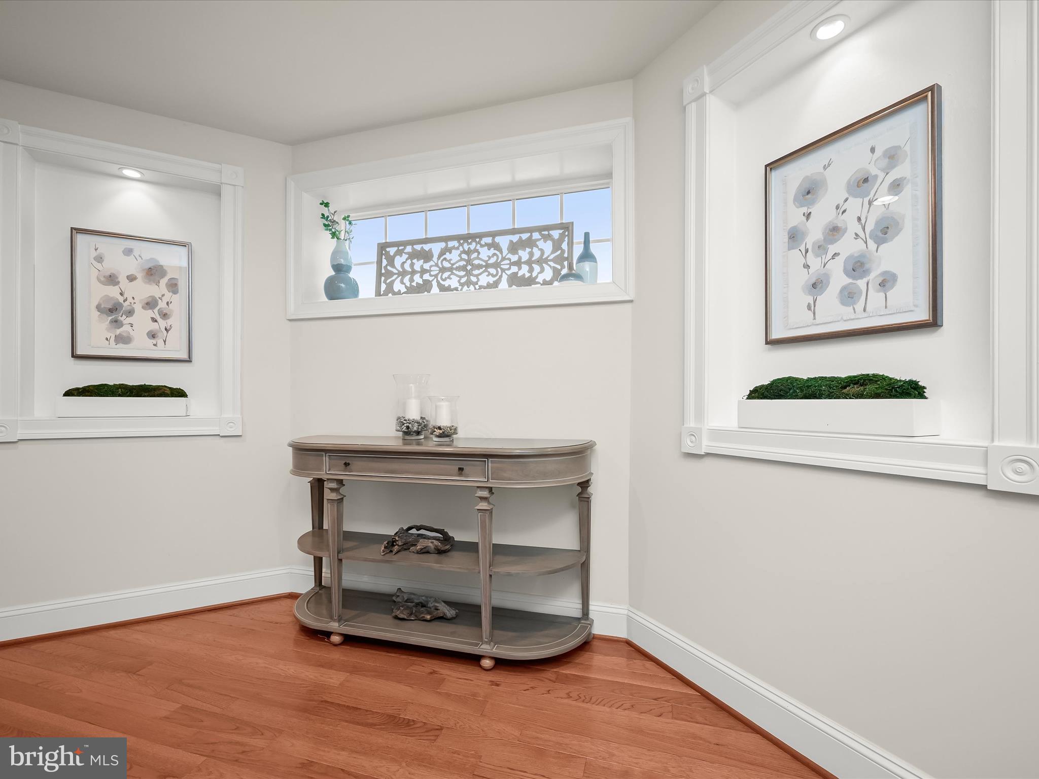 13030 Highgrove Road Highland, MD 20777 - Photo 79 of 127 Gracious Stair Landing to Lower LVL