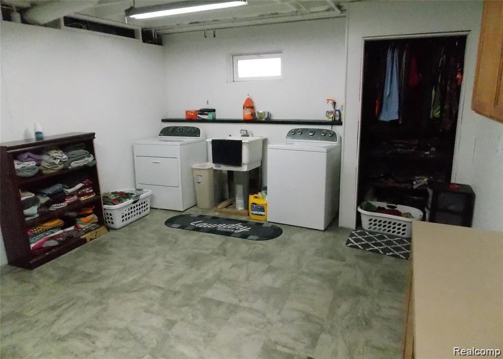 16126 Burt Road Capac, MI 48014 - Photo 17 of 38