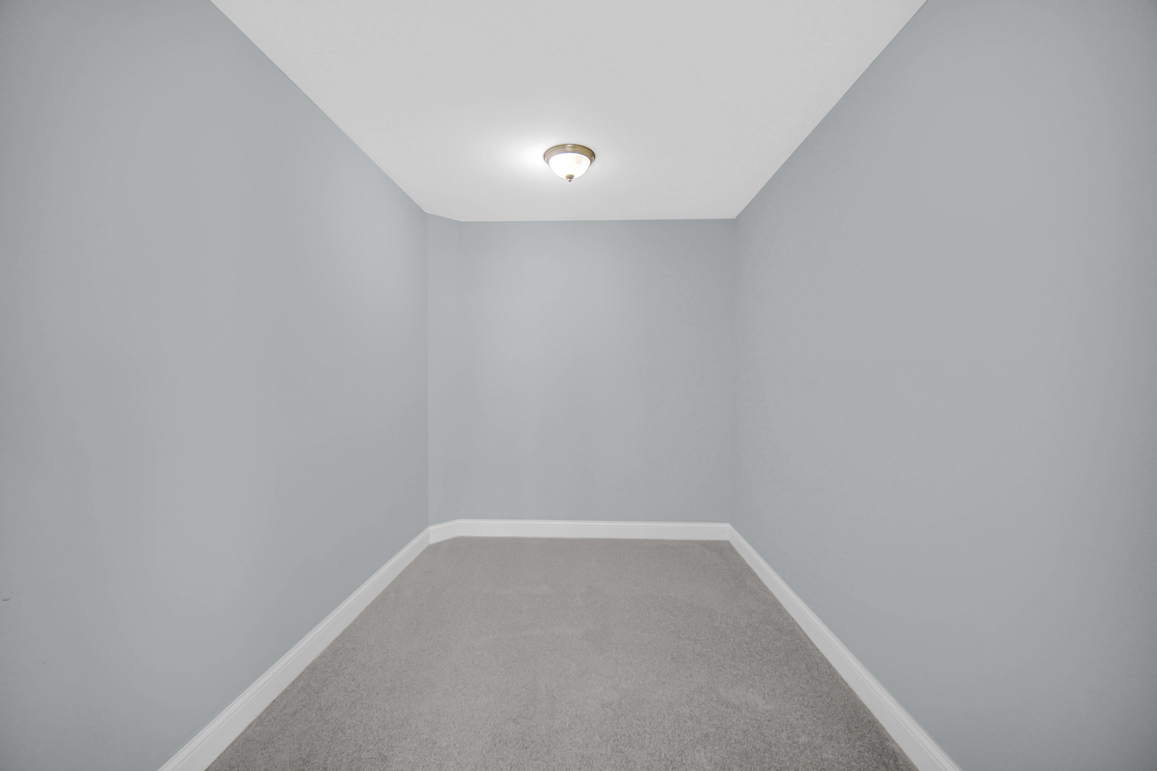 6532 West 112th Street Worth, IL 60482 - Photo 16 of 27 a view of room