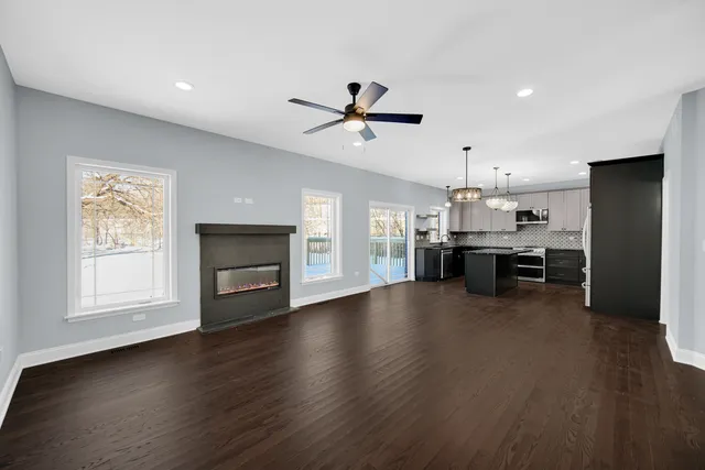 $499,000 | 6532 West 112th Street, Worth, IL 60482