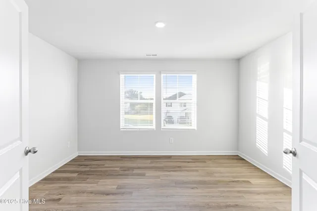 $360,360 | 624 South Squires Run Lane, Richlands, NC 28574