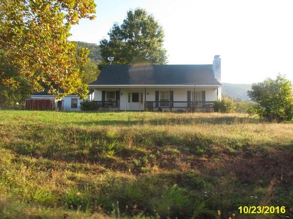 270 Valley Road Hardy, VA 24101 - Photo 2 of 10 IMG_4521_014