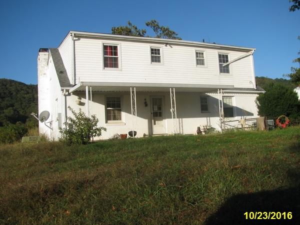 270 Valley Road Hardy, VA 24101 - Photo 7 of 10 IMG_4521_021