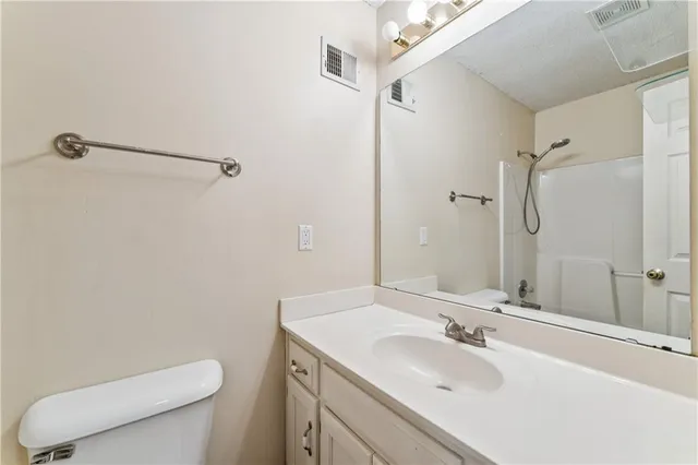 $235,000 | 703 Northeast Swann Circle, Lee's Summit, MO 64086