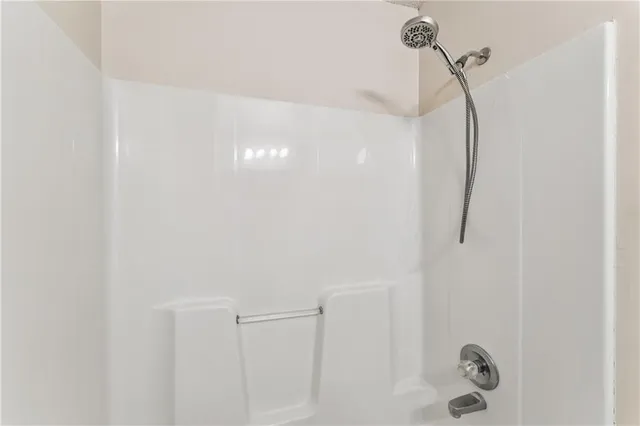 $235,000 | 703 Northeast Swann Circle, Lee's Summit, MO 64086