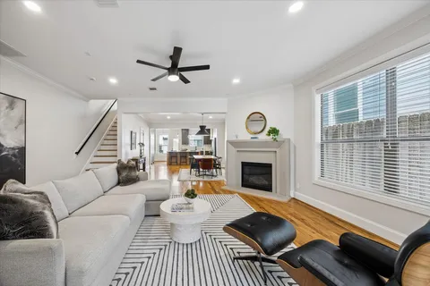 $849,000 | 217 West 24th Street, Houston, TX 77008