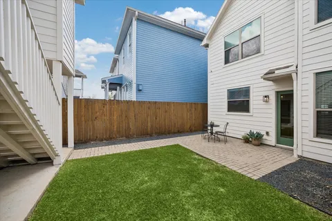$849,000 | 217 West 24th Street, Houston, TX 77008