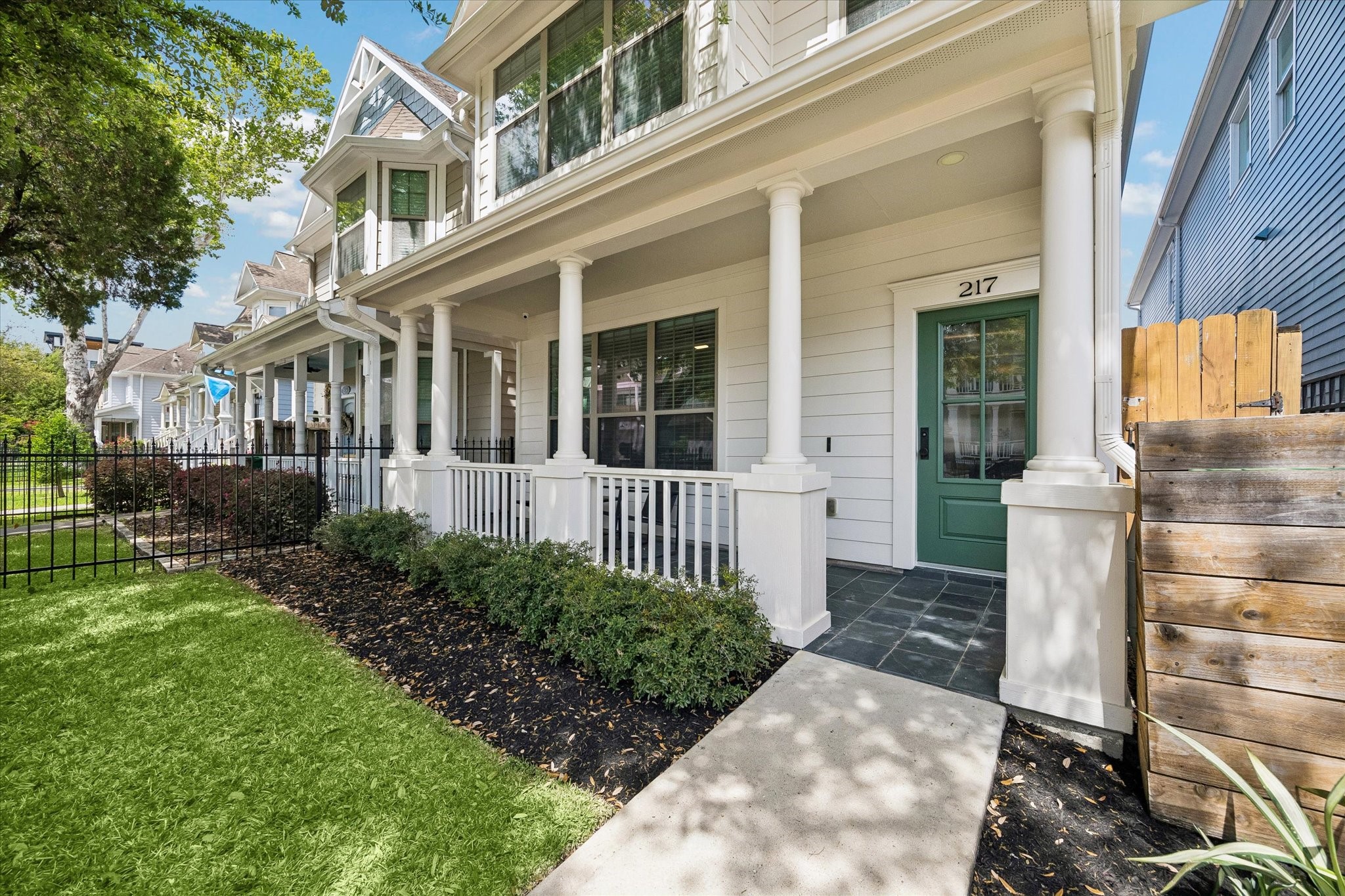 217 West 24th Street Houston, TX 77008 - Photo 34 of 37