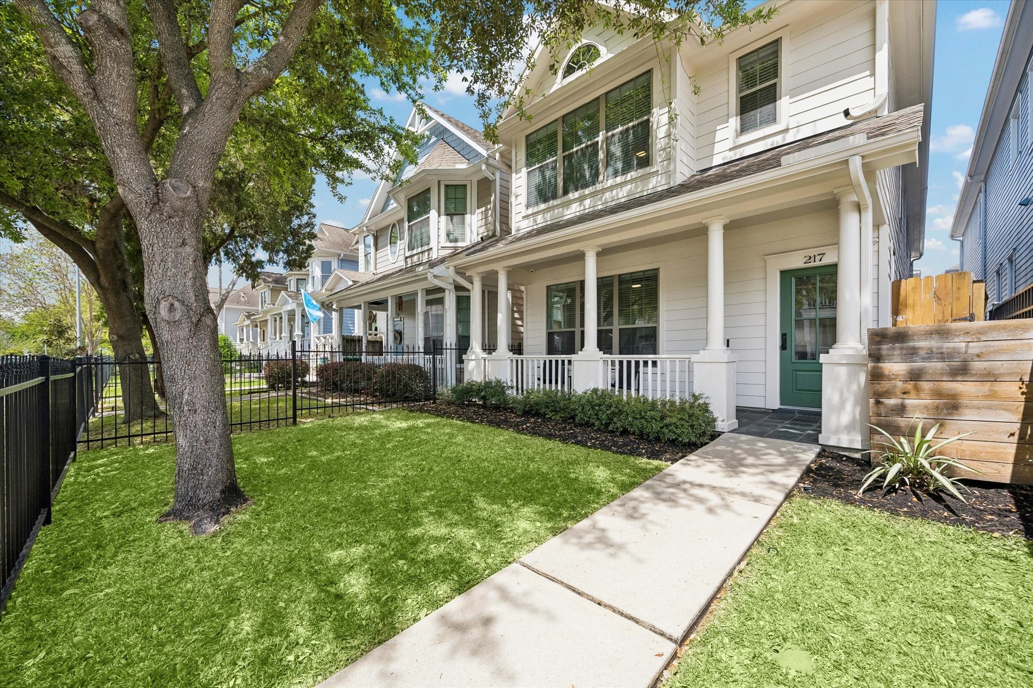 217 West 24th Street Houston, TX 77008 - Photo 35 of 37