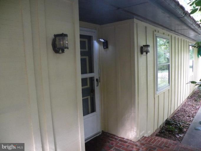 28597 Edgemere Road Easton, MD 21601 - Photo 16 of 19 Front Door- entrance