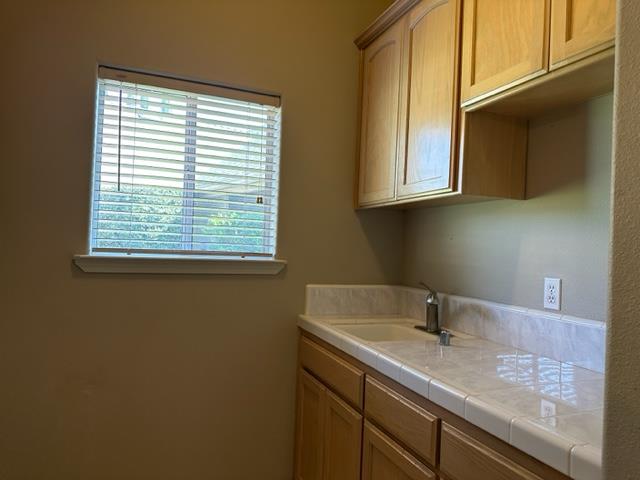 4167 West Fallon Avenue Fresno, CA 93722 - Photo 13 of 28